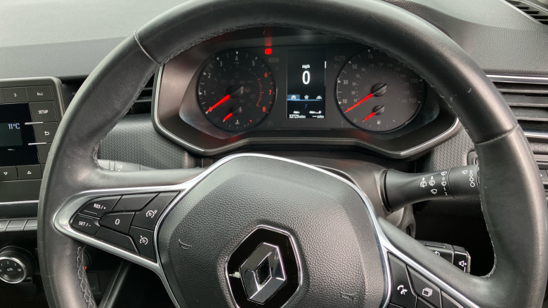 Renault Clio 1.0 TCe 100 Play 5dr Petrol Hatchback